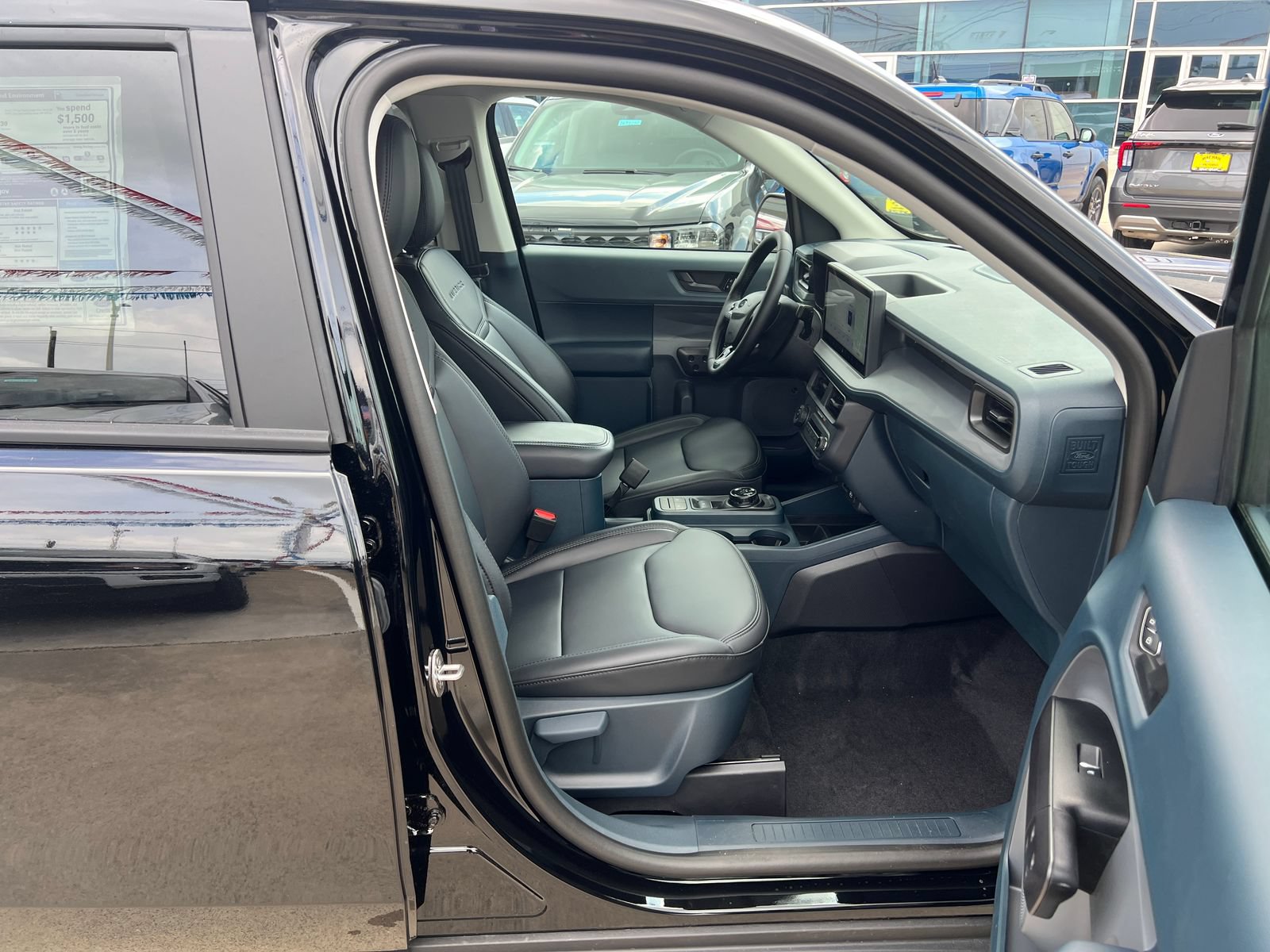 New 2026 Ford Maverick Lariat w/ Black Appearance Package AWD/4WD image 18
