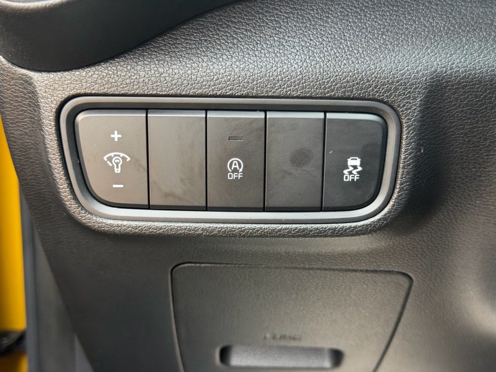 Used 2020 Kia Soul LX FWD image 12