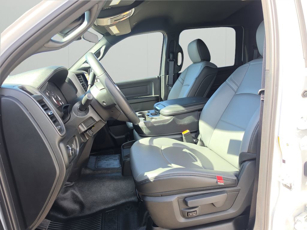 New 2026 RAM 3500 Tradesman w/ Chrome Appearance Group image 9
