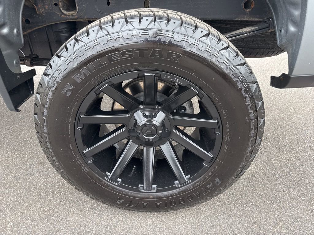 Used 2025 Chevrolet Silverado 1500 LT image 34