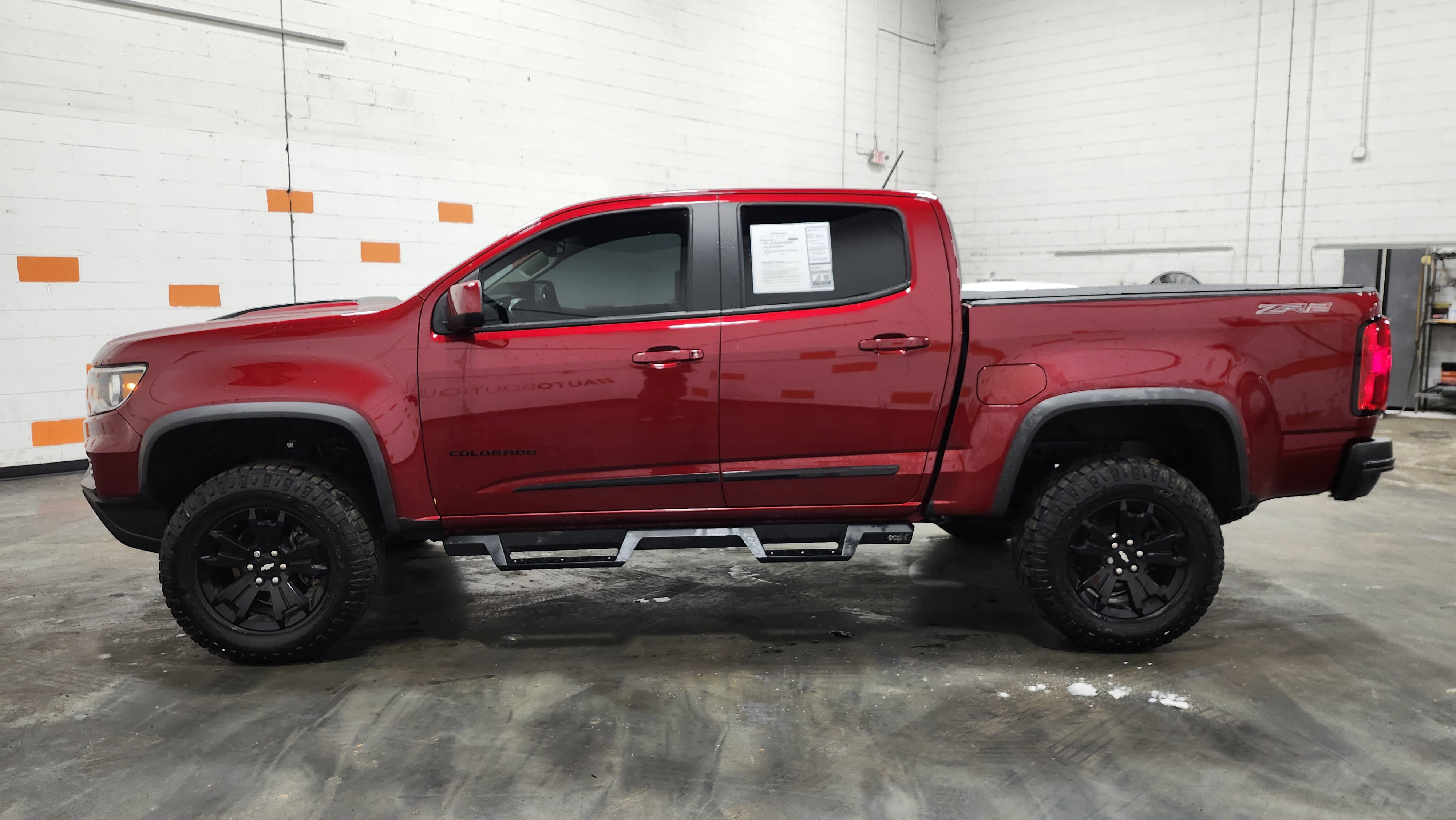 Used 2021 Chevrolet Colorado ZR2 w/ ZR2 Dusk Special Edition image 18