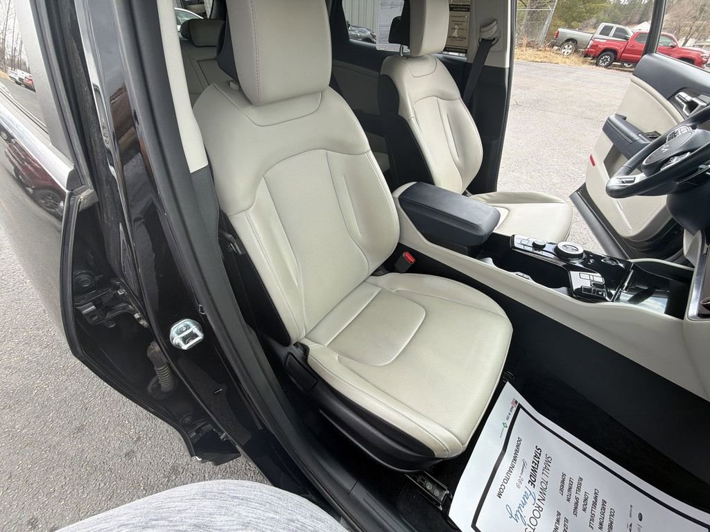 Used 2024 Kia Sportage EX AWD/4WD image 31