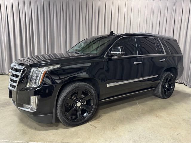 Used 2016 Cadillac Escalade Premium AWD/4WD image 3