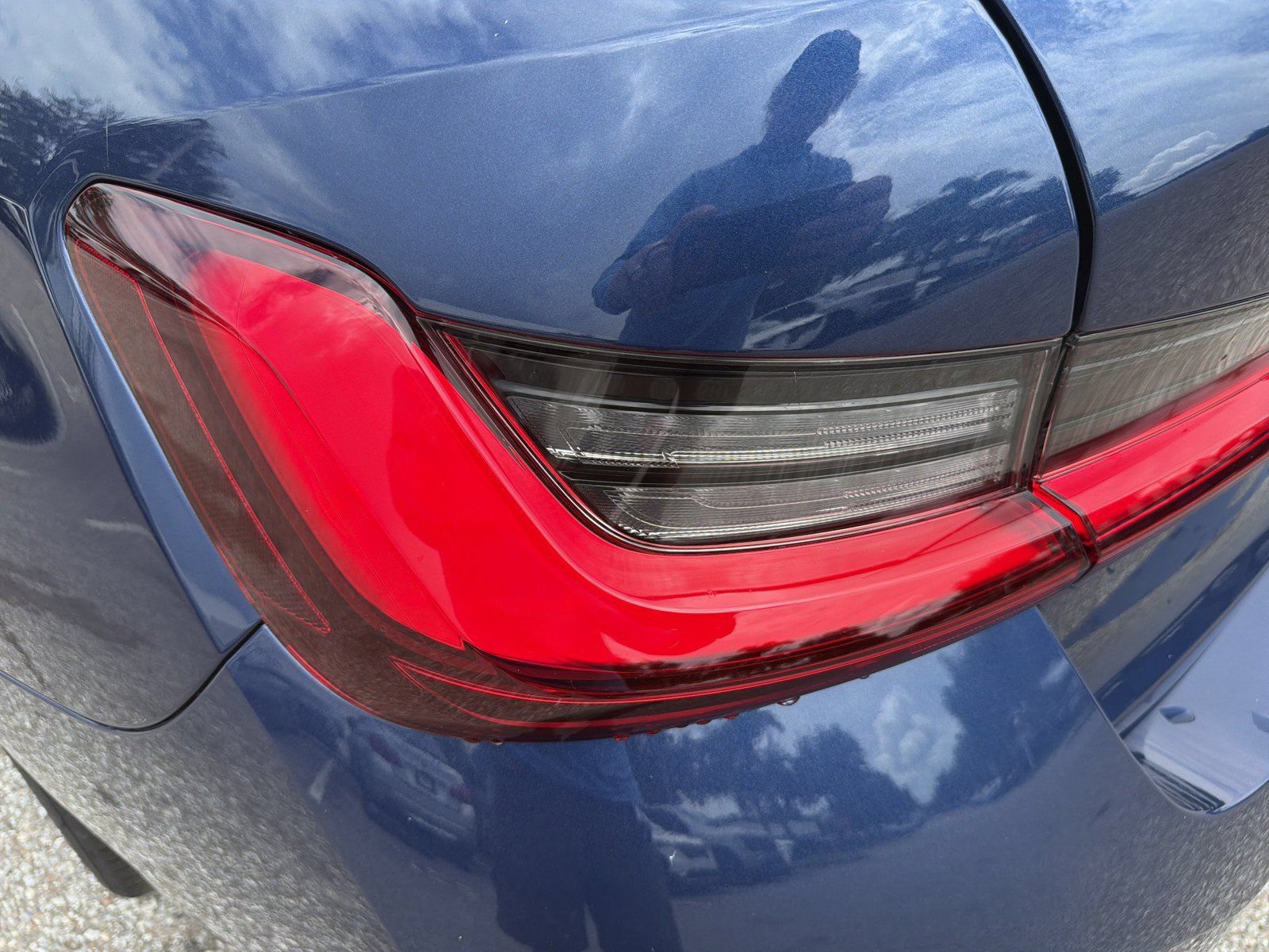 Used 2023 BMW 330i Sedan w/ Premium Package RWD image 11