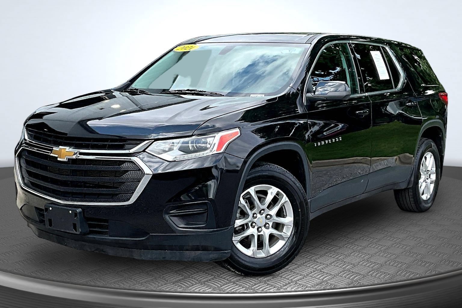 Used 2021 Chevrolet Traverse LS
