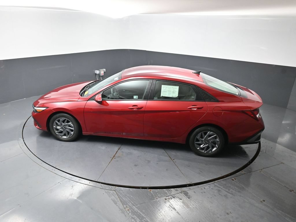 Used 2024 Hyundai Elantra SEL FWD image 44