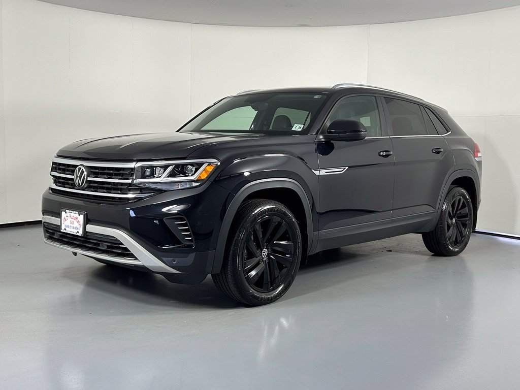 Used 2023 Volkswagen Atlas Cross Sport SE w/ Panoramic Sunroof Package AWD/4WD image 3