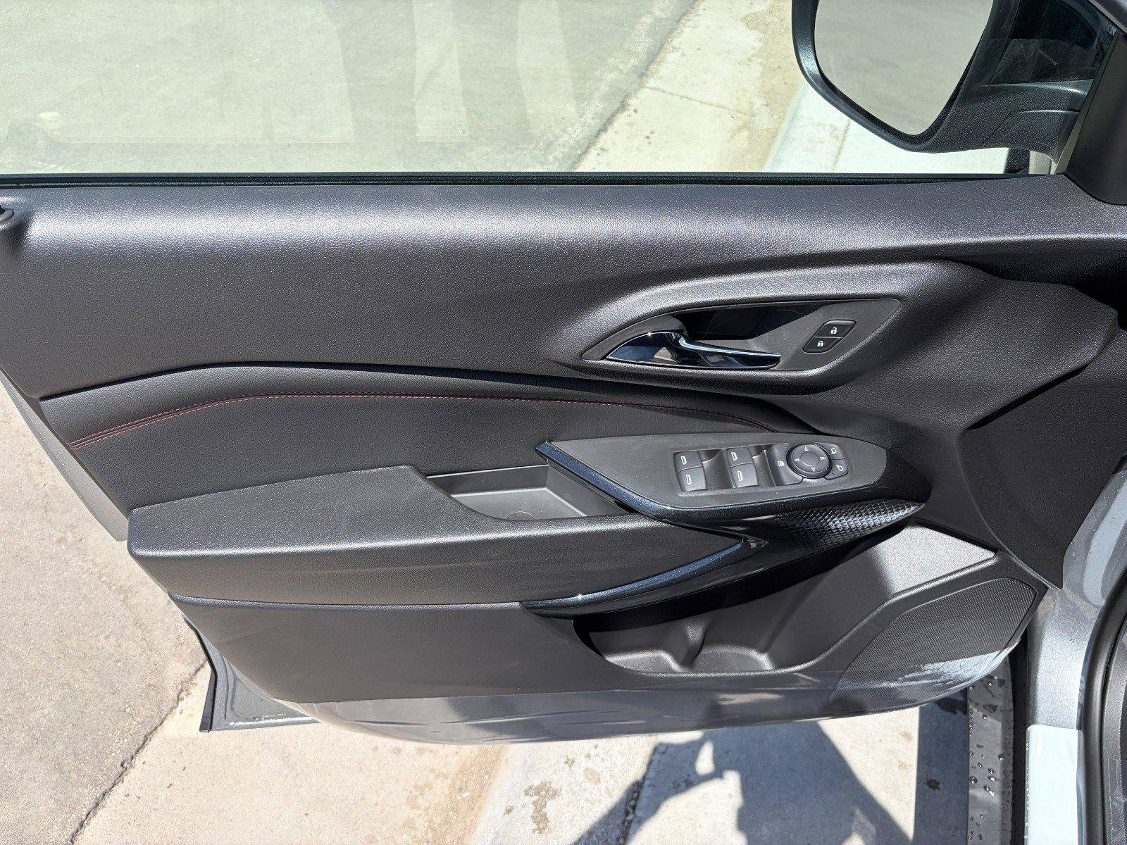 New 2026 Chevrolet Trax RS w/ Driver Confidence Package FWD image 9