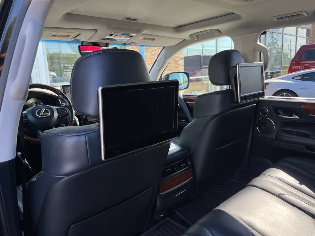 Used 2019 Lexus LX 570 4WD w/ Luxury Package image 5