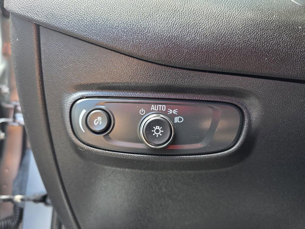 Used 2024 Chevrolet Equinox LT image 13