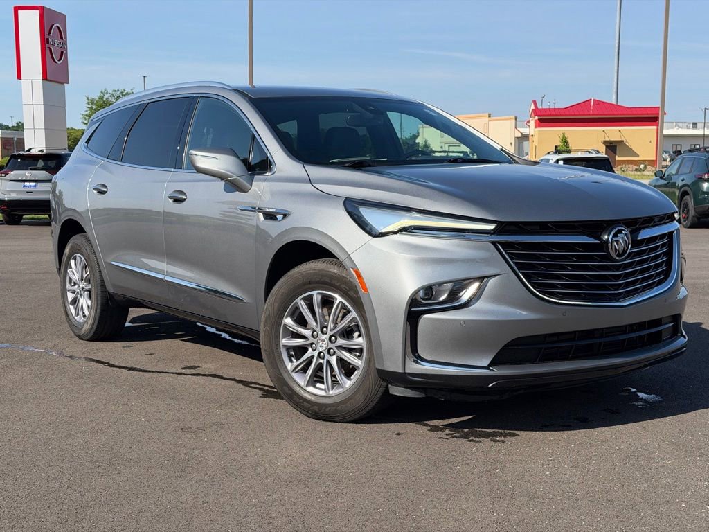 Used 2023 Buick Enclave Essence w/ Trailering Package, 5000 lbs.