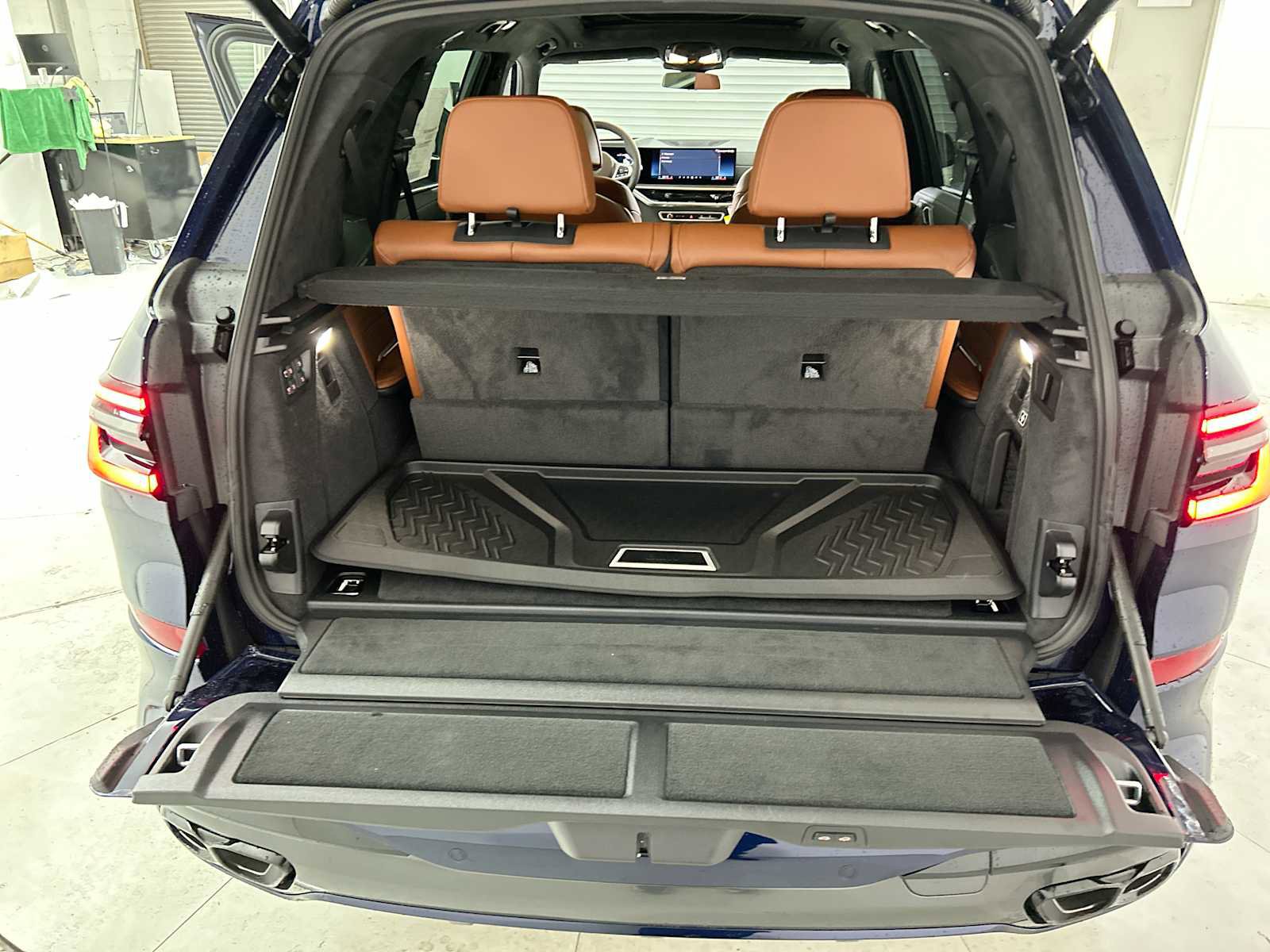 New 2026 BMW X7 M60i image 21