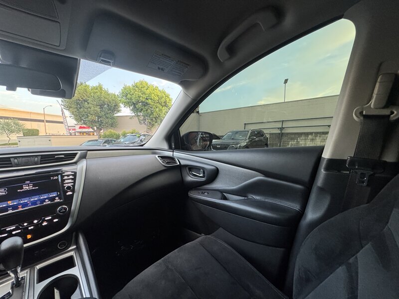 Used 2021 Nissan Murano S FWD image 33