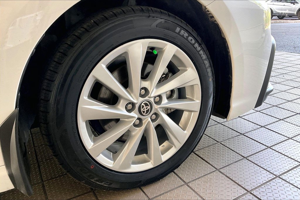 Used 2024 Toyota Camry SE FWD image 34