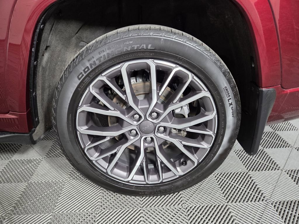 Certified 2025 Jeep Grand Cherokee L Summit AWD/4WD image 26