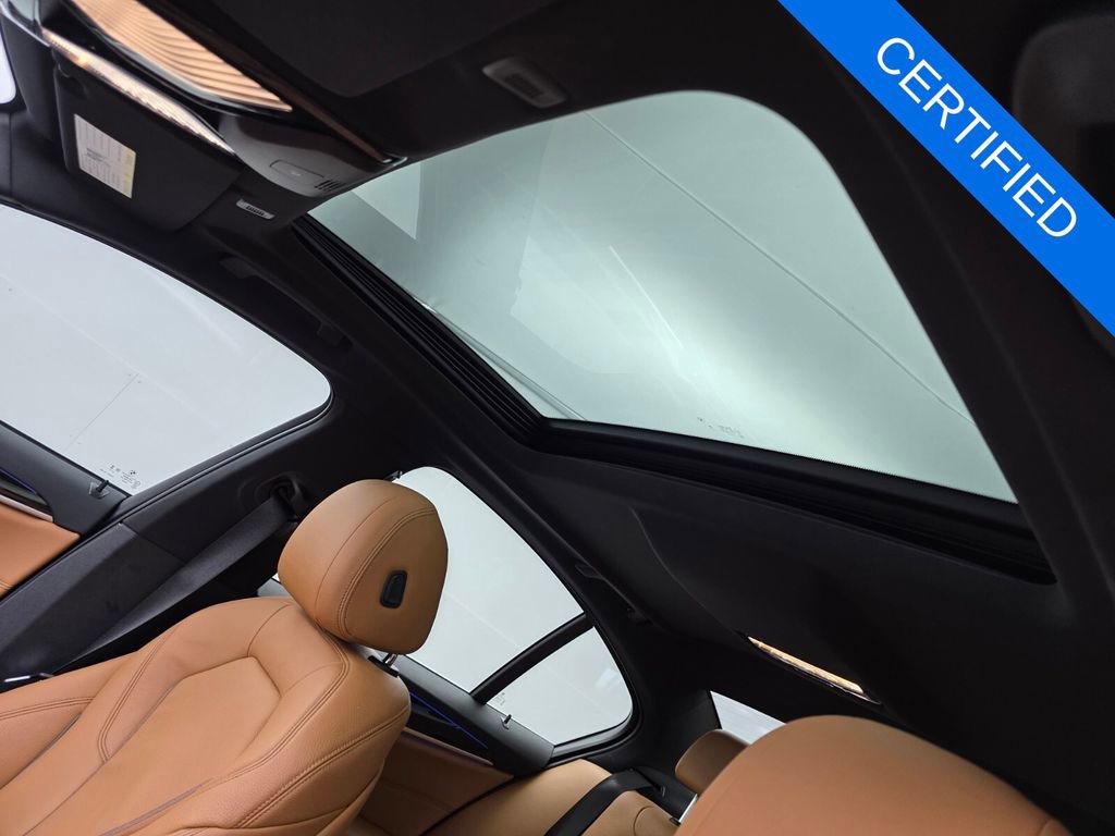 Certified 2023 BMW 530i w/ Premium Package image 12