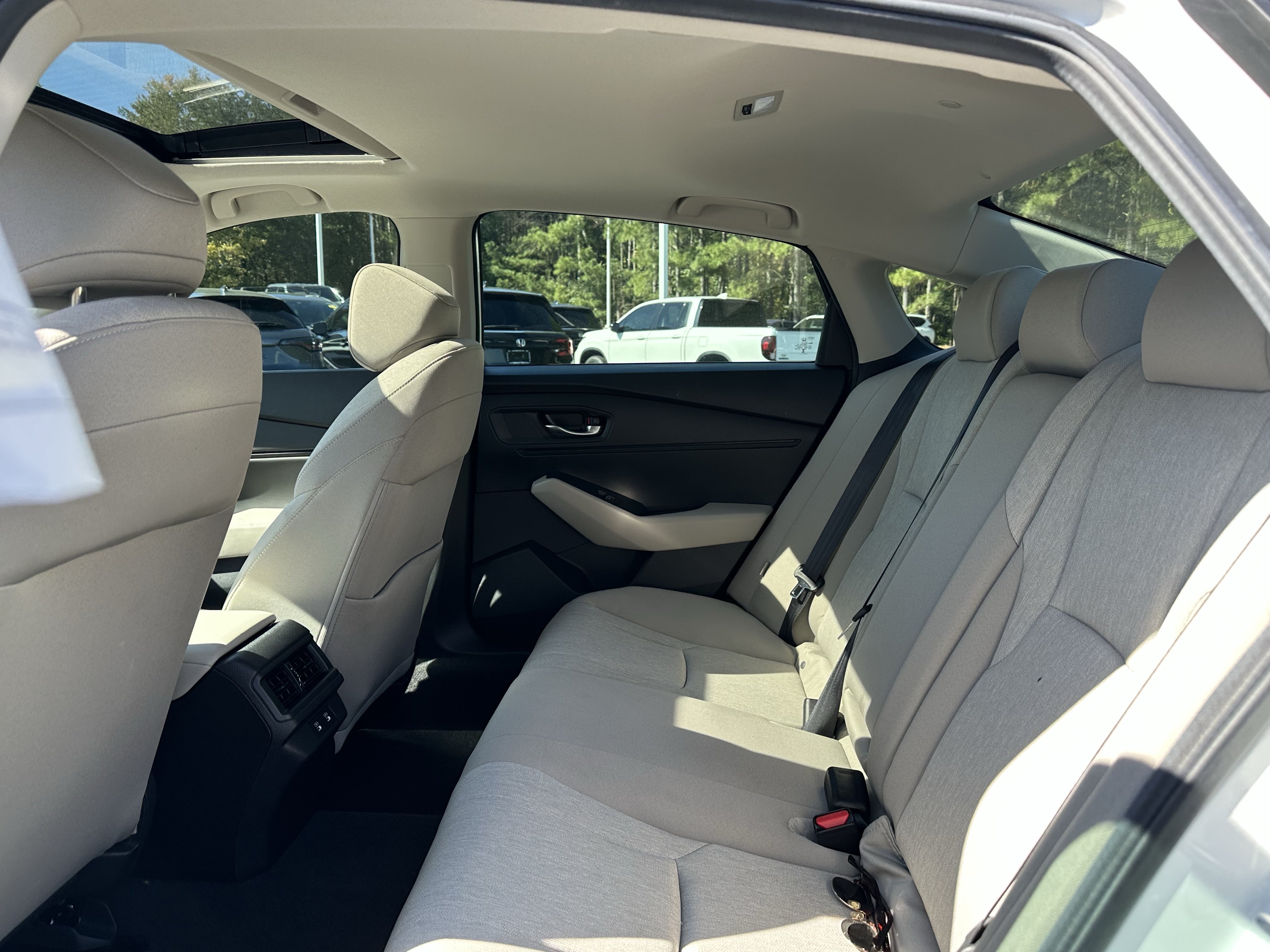 Used 2026 Honda Accord SE image 9