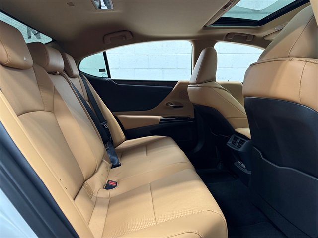 New 2025 Lexus ES 350 w/ Premium Package image 10