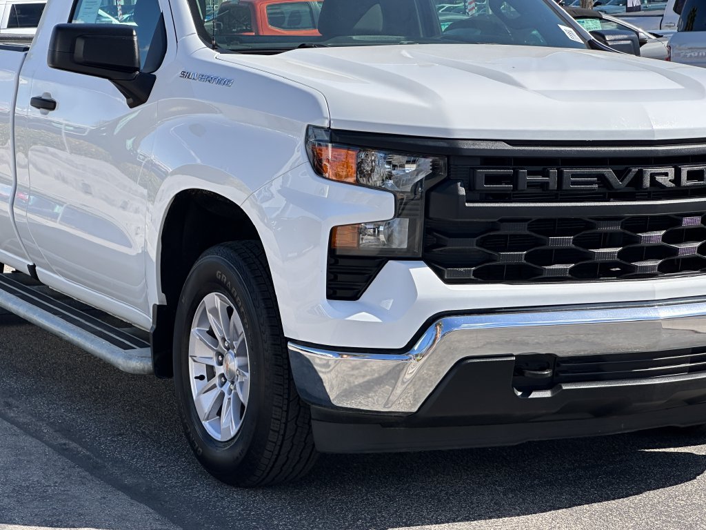 Used 2025 Chevrolet Silverado 1500 W/T RWD image 11