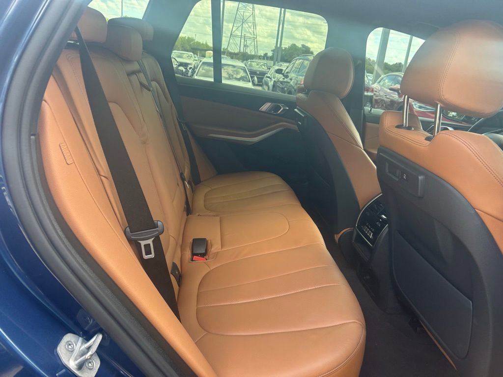 Used 2022 BMW X5 xDrive40i w/ Premium Package AWD/4WD image 41