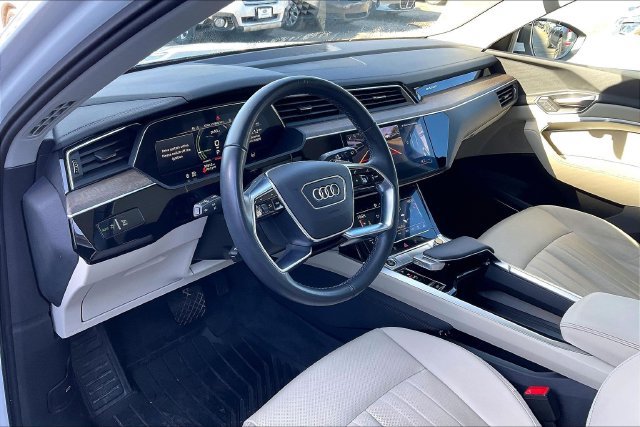 Certified 2024 Audi Q8 e-tron Premium Plus AWD/4WD image 14