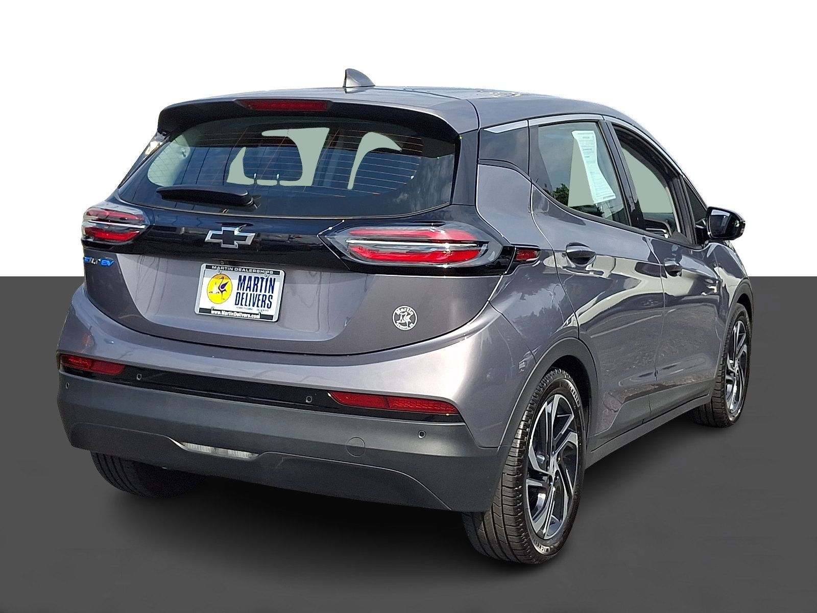 Used 2023 Chevrolet Bolt LT w/ Infotainment Package FWD image 7