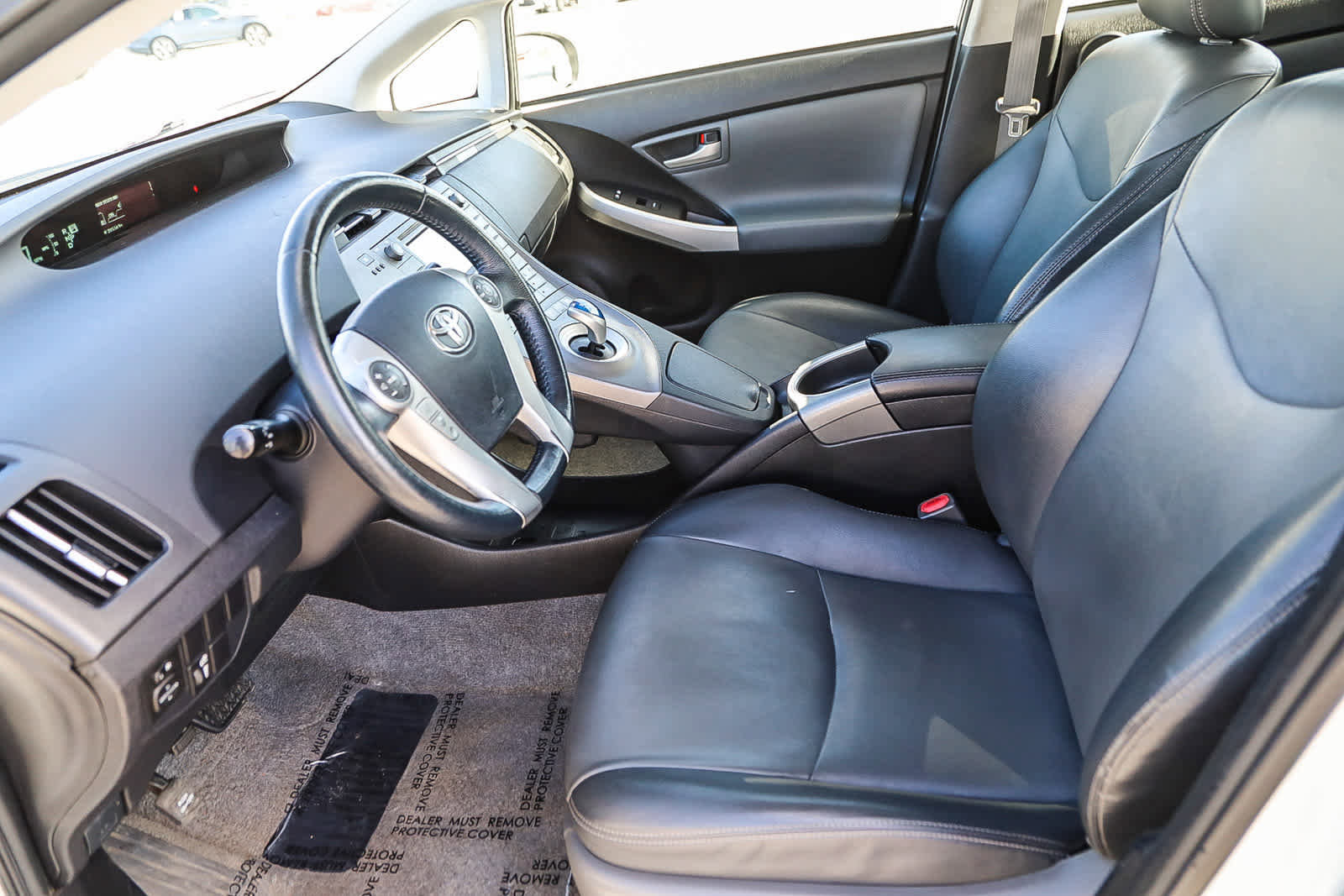 Used 2015 Toyota Prius Four image 17