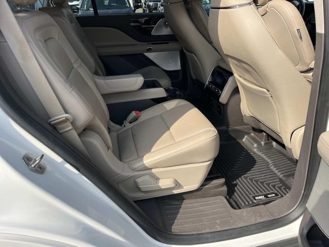Used 2020 Lincoln Aviator Grand Touring w/ Equipment Group 302A AWD/4WD image 22