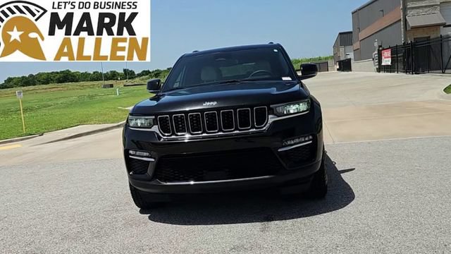 Used 2023 Jeep Grand Cherokee Limited AWD/4WD image 3