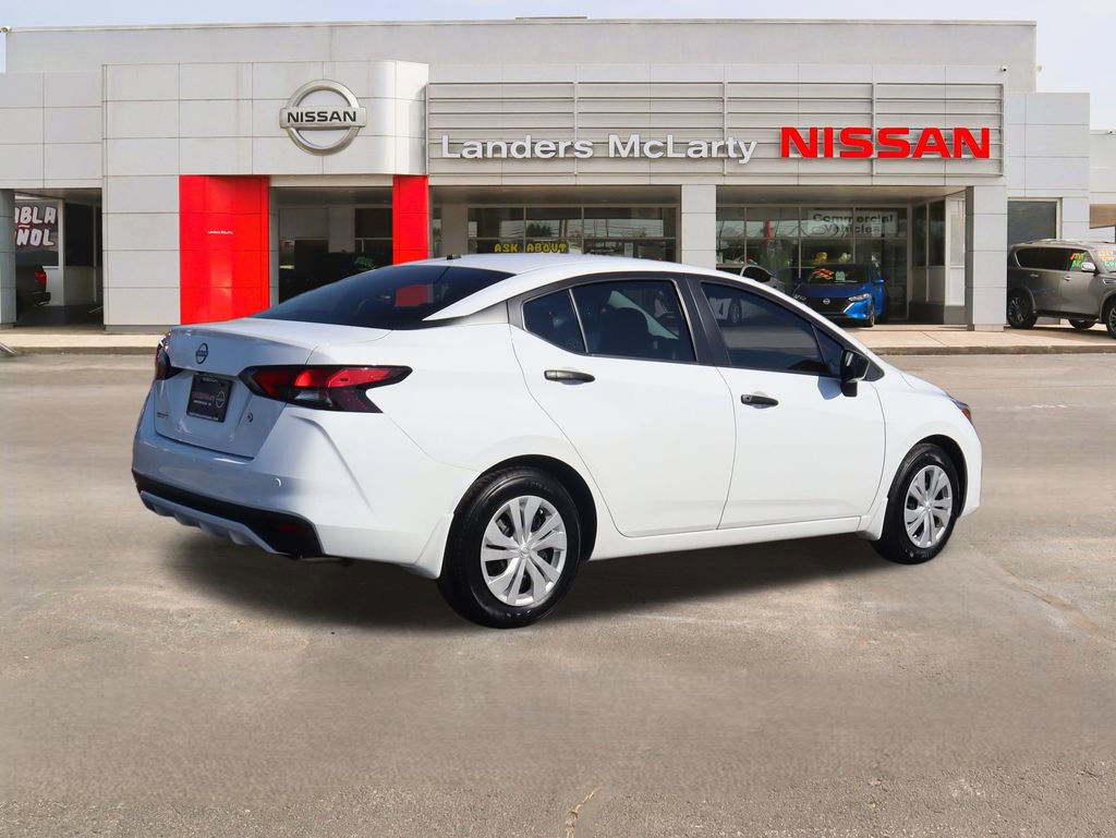 Used 2025 Nissan Versa S w/ Trunk Package image 3