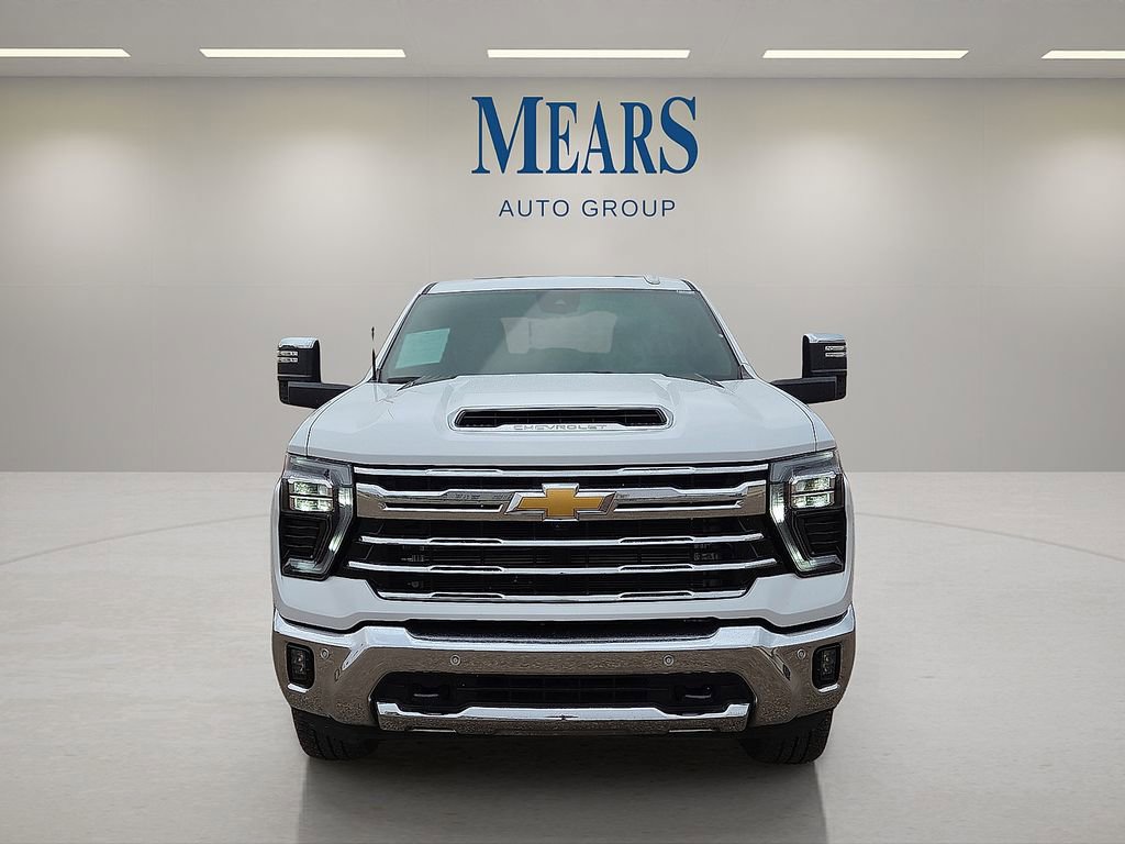 Used 2025 Chevrolet Silverado 2500 LTZ w/ LTZ Premium Package AWD/4WD image 8