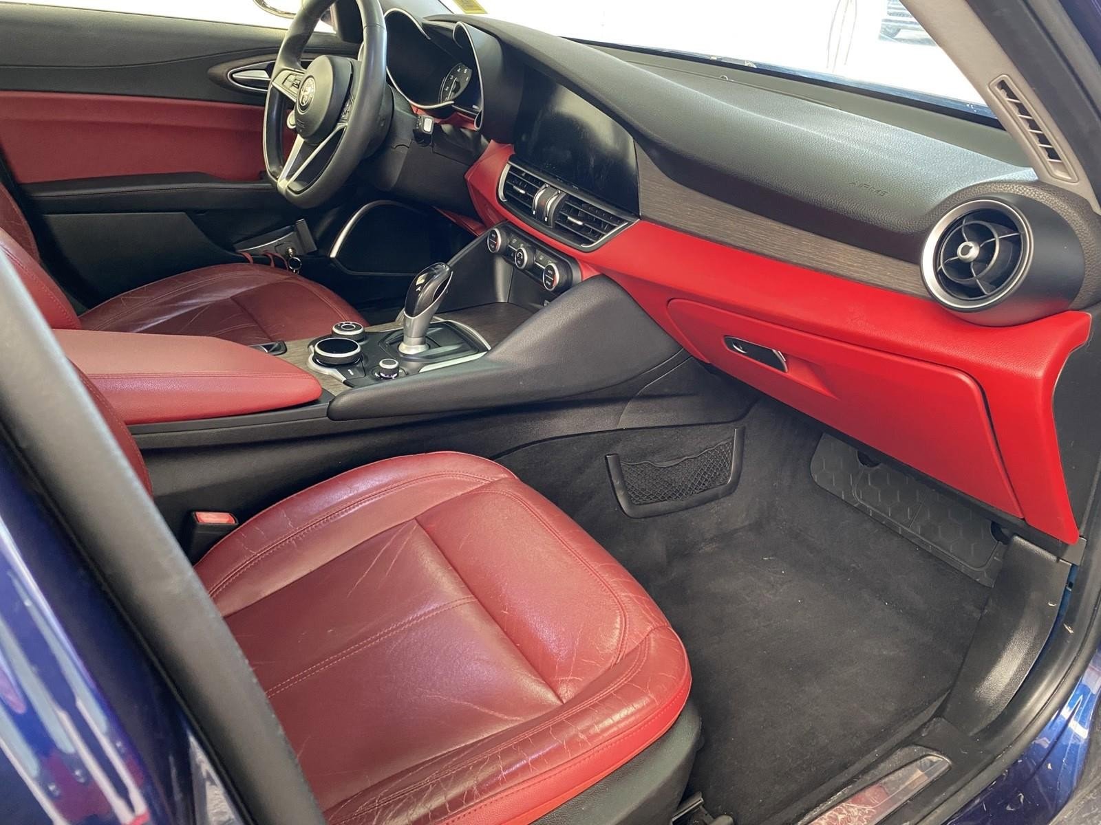 Used 2019 Alfa Romeo Giulia Ti AWD/4WD image 8