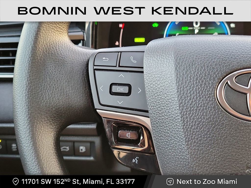 Used 2025 Toyota Camry LE image 14