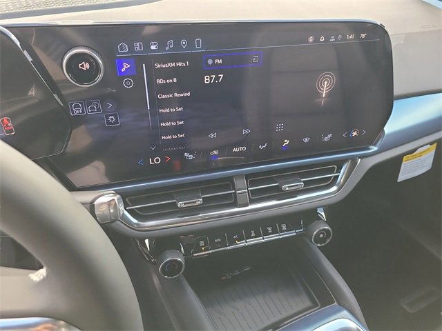 New 2026 Chevrolet Equinox EV LT image 30