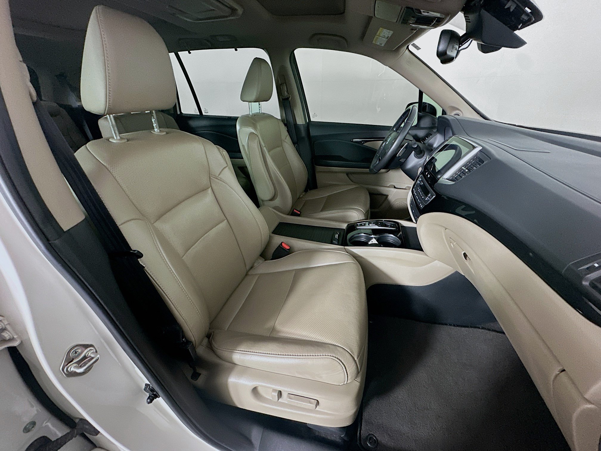 Used 2017 Honda Pilot Elite image 33