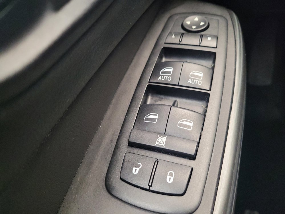 Used 2014 Jeep Cherokee Limited FWD image 27