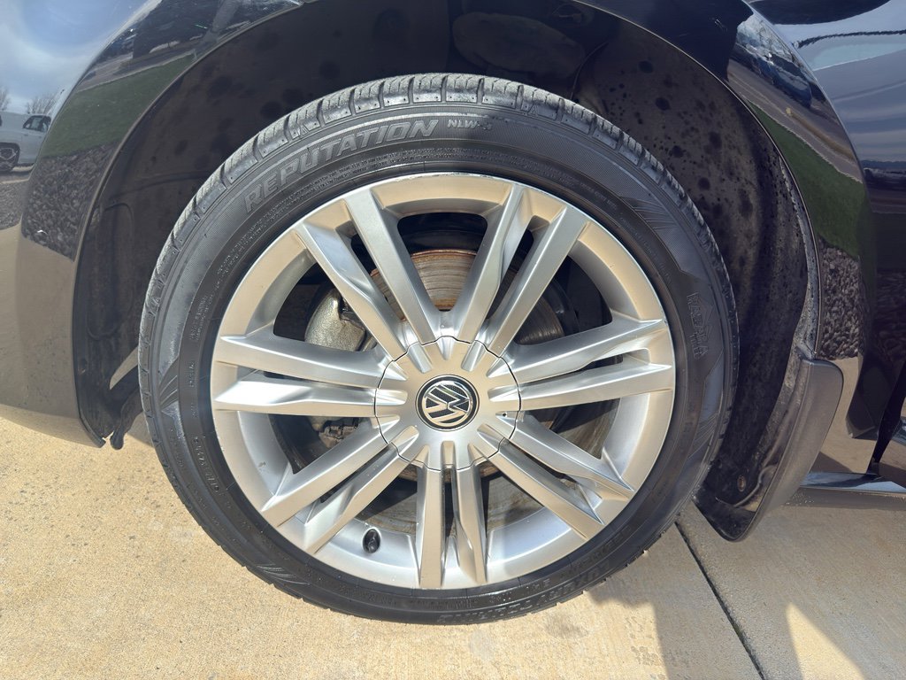 Used 2015 Volkswagen Golf TDI SE image 19