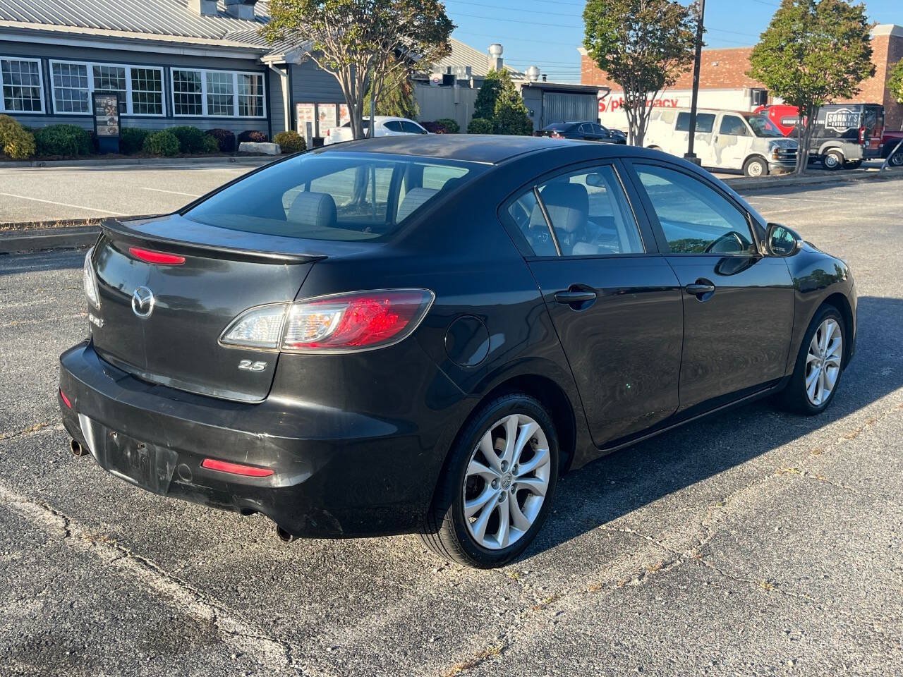 Used 2010 MAZDA MAZDA3 s Sport FWD image 3
