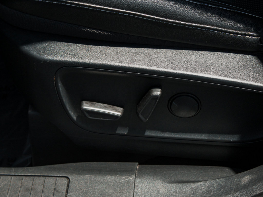 Used 2022 Ford Escape SEL FWD image 10