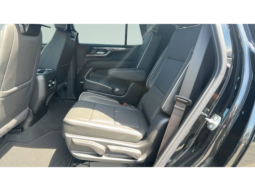 New 2026 GMC Yukon Elevation w/ Elevation Premium Package AWD/4WD image 18