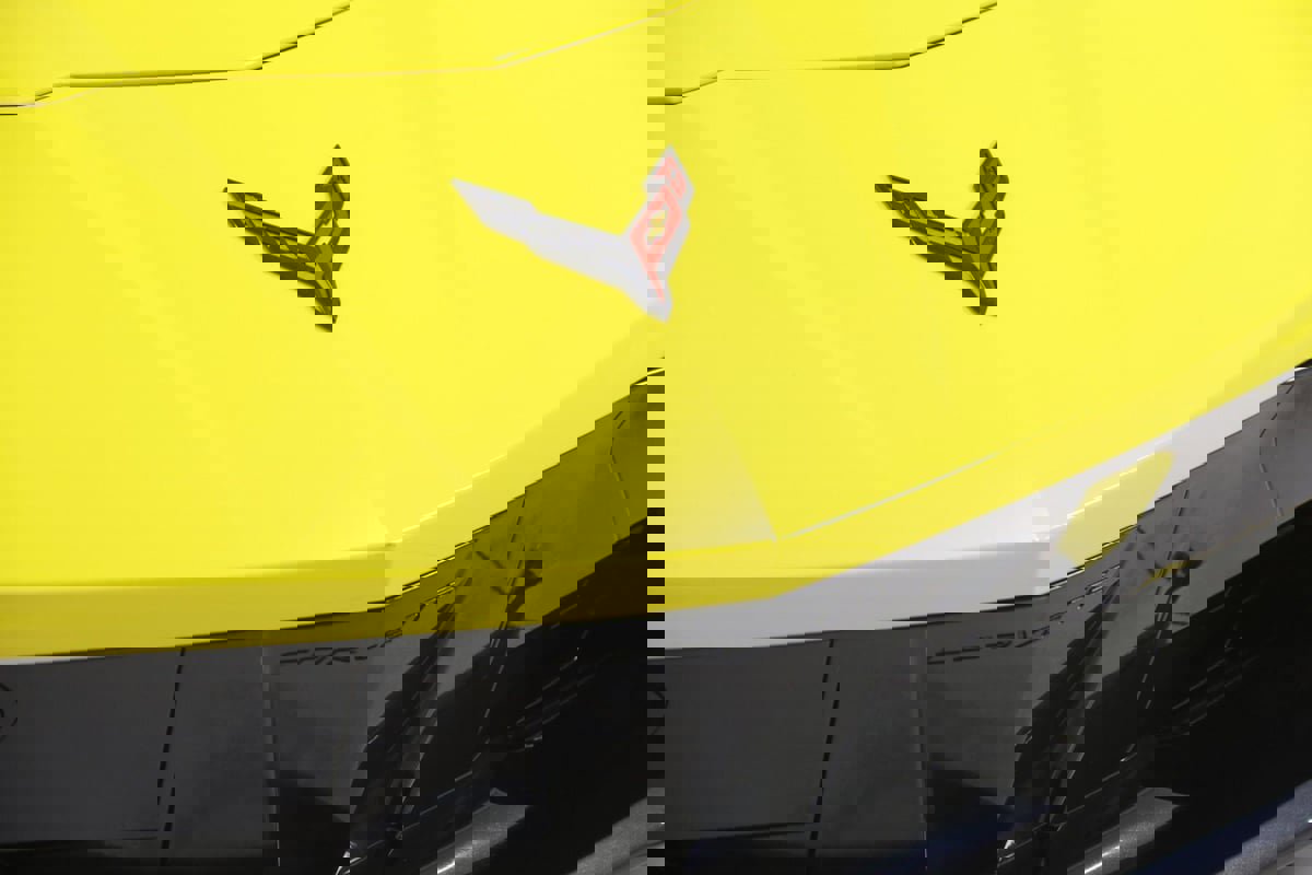 Used 2025 Chevrolet Corvette Stingray Premium Cpe w/ Stealth Interior Trim Package image 19