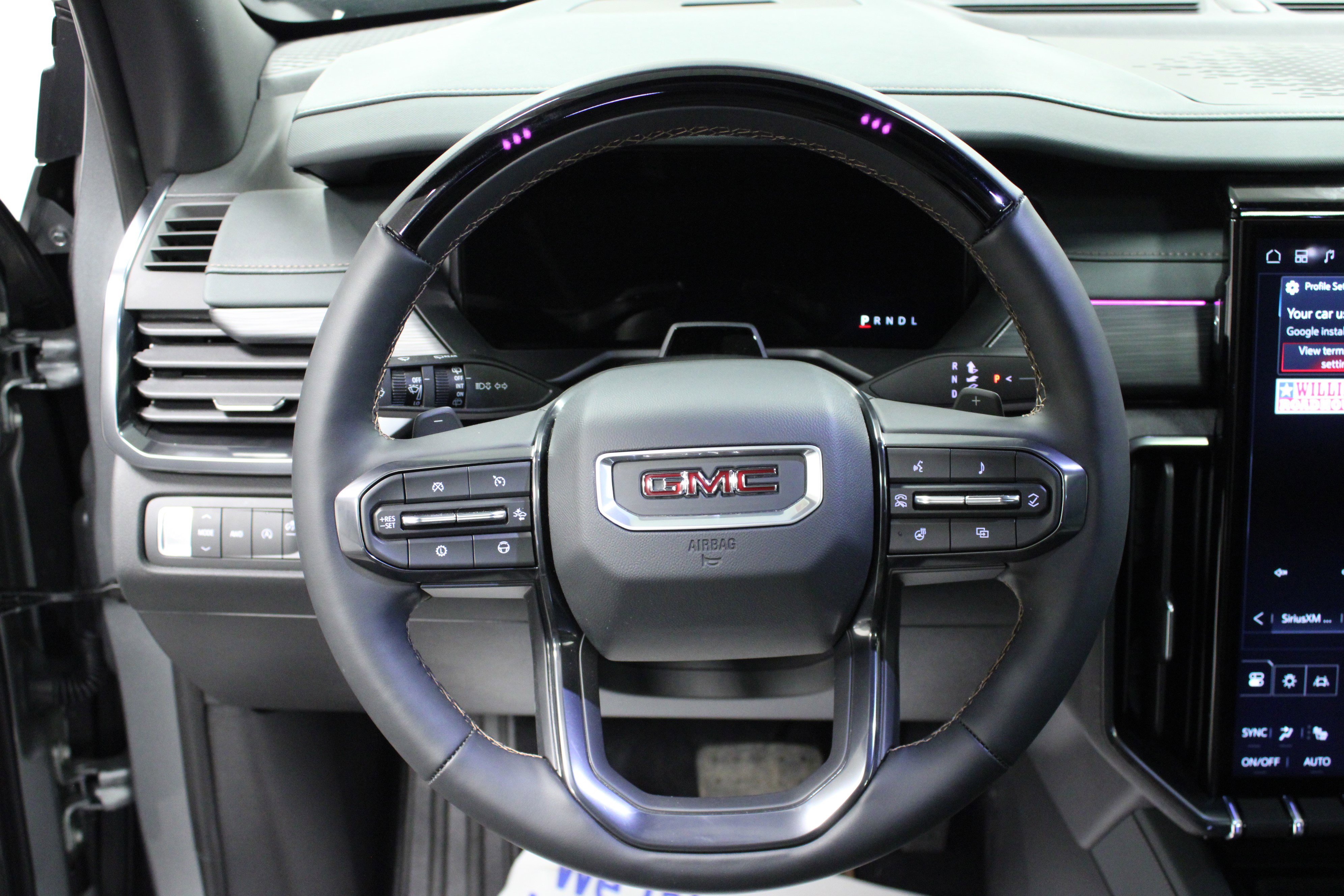 Used 2026 GMC Acadia AT4 w/ Super Cruise Package image 18