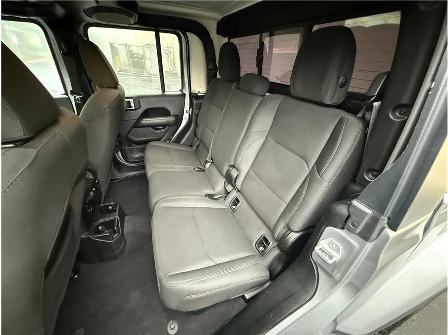 Used 2020 Jeep Gladiator Overland image 20