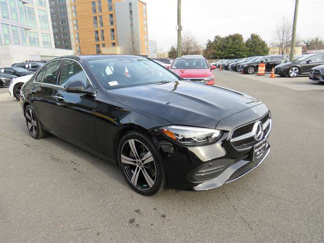 Used 2025 Mercedes-Benz C 300 4MATIC Sedan image 5