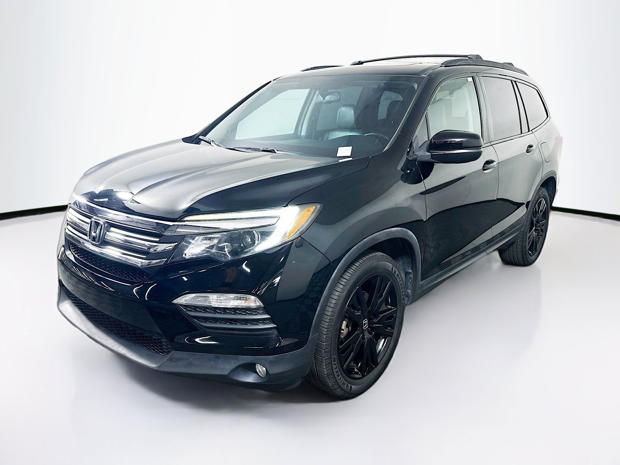 Used 2017 Honda Pilot EX-L image 3