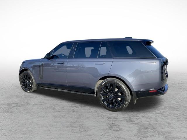 Used 2025 Land Rover Range Rover Long Wheelbase SE image 5