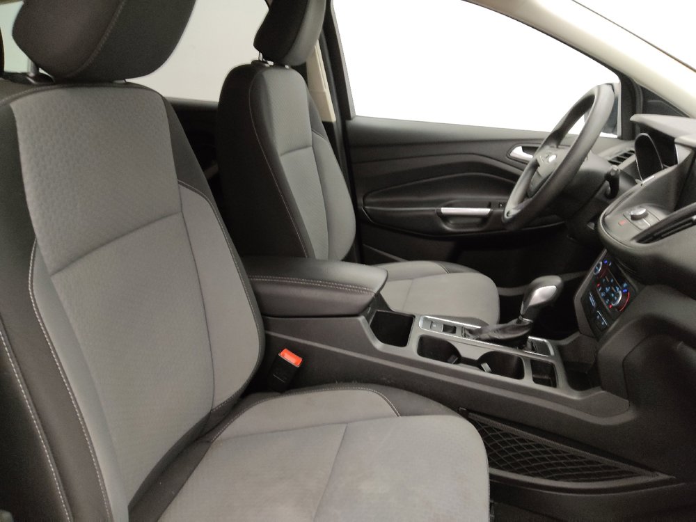 Used 2019 Ford Escape SE image 21