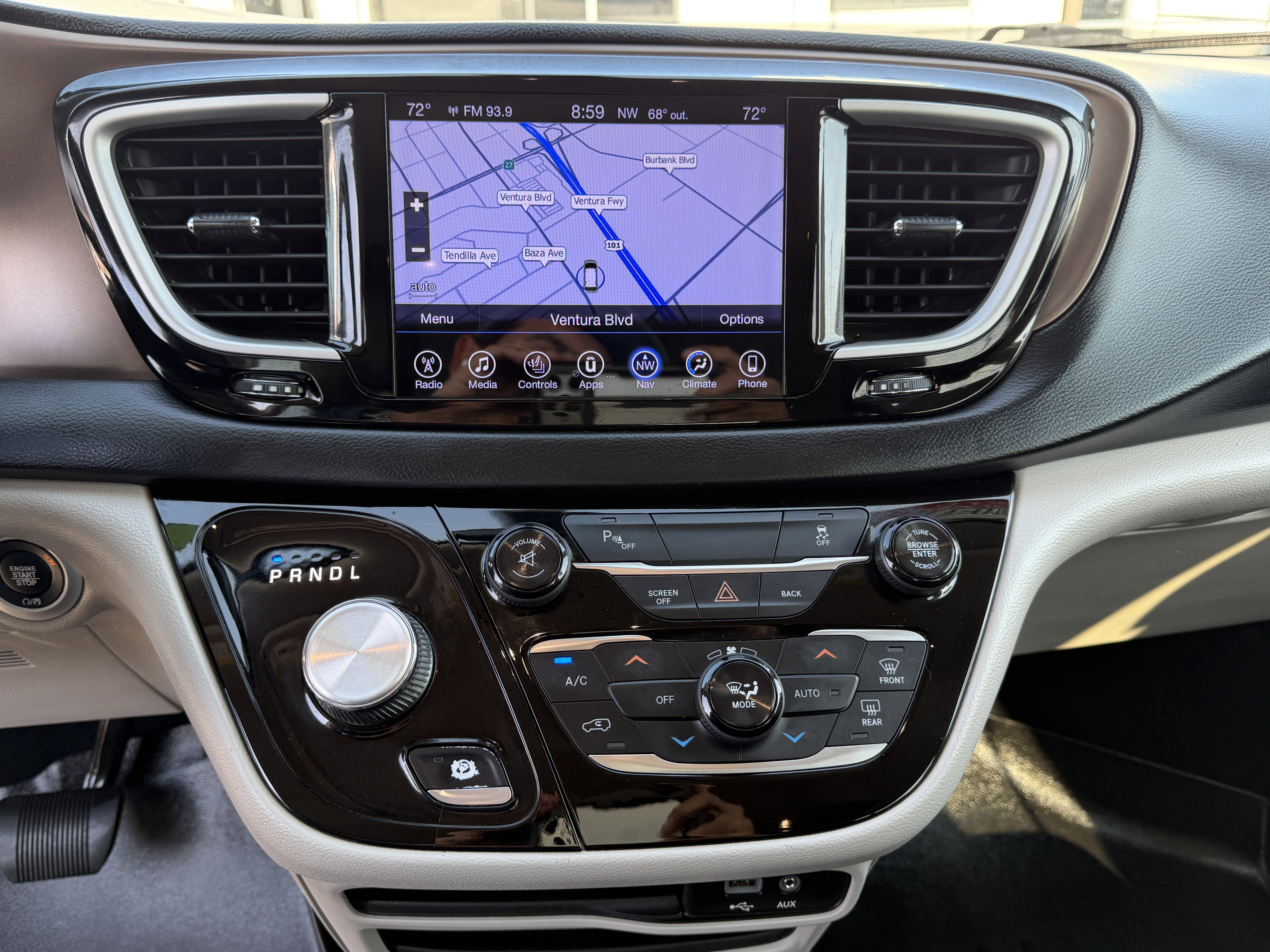 Used 2017 Chrysler Pacifica Touring-L image 19