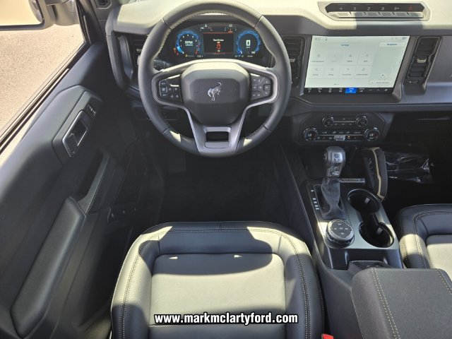 New 2026 Ford Bronco Badlands w/ Sasquatch Package AWD/4WD image 8