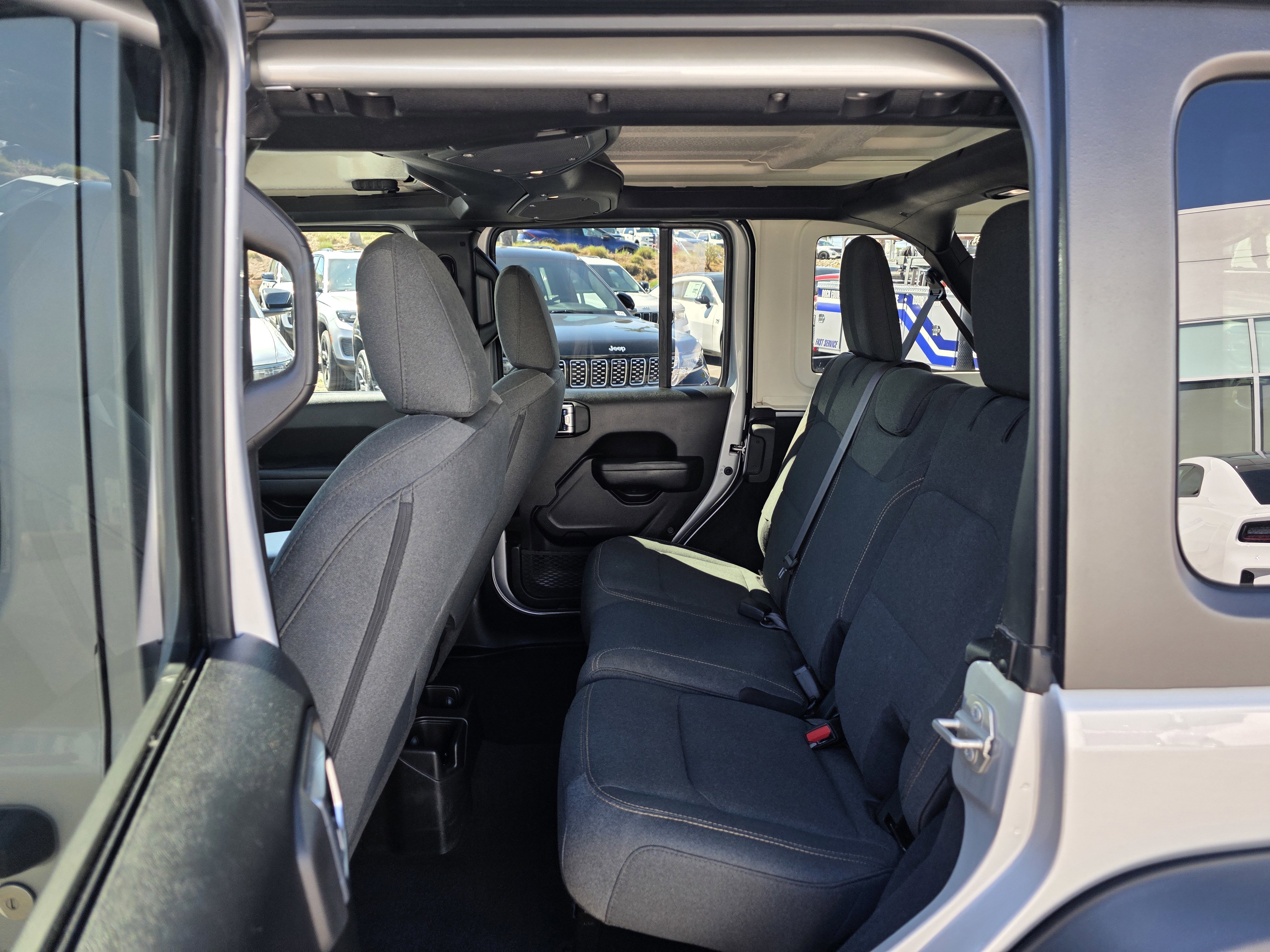 Used 2024 Jeep Wrangler Sport S image 19